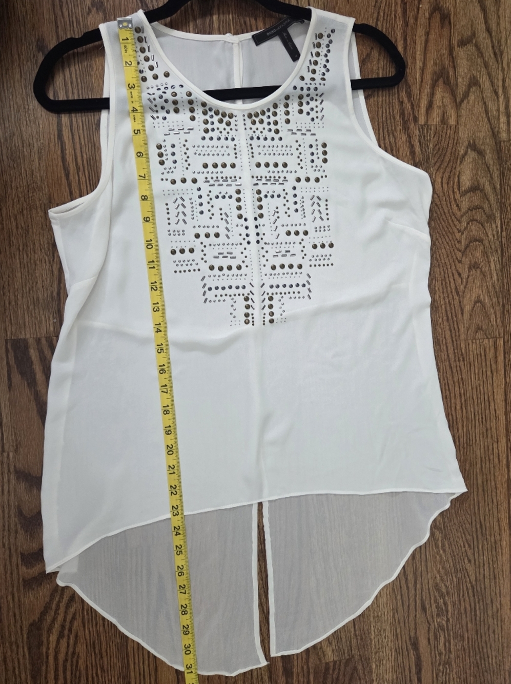 BCBGMaxAzria White Studded Sleeveless Blouse High Low Hem Top M - Picture 5 of 6